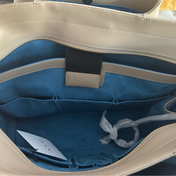 Kaai Pyramid Tote - Brand New - Picture 3 of 3